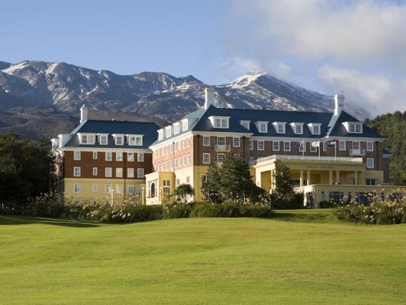 Chateau Tongariro Hotel Mount Ruapehu Bagian luar foto